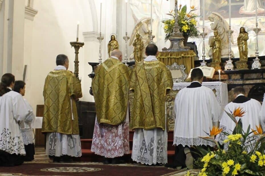 Non Sar Pi Il Prete A Celebrare Rivoluzione In Chiesa Per La Messa